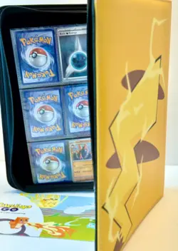 NEW~Pokemon Large Quality Binder (400+ Cards) Zipper Closure~w/Strap NICE! - Image 2