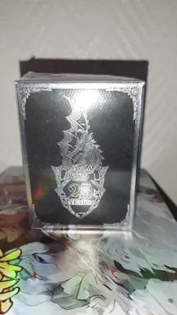 Limited Edition 100 Sleeves Dragon Shield 25th anniversary Matte Art carte card - Image 1