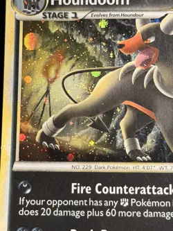 Pokemon TCG Houndoom 5/90 HGSS Undaunted Holo Rare MP SWIRL - Image 3