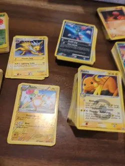 Pokemon Trading Card Game Assorted Card Lot Collection, 451 Cards - Image 4