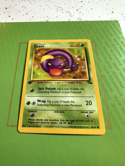 Ekans 1st Edition Pokemon Card 46/62 Fossil Very Good Condition - Image 2