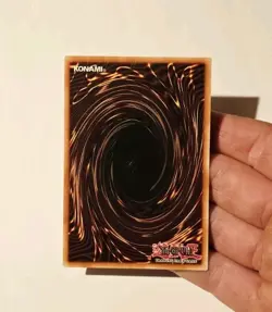 Yugioh Dark Magician YSYR-EN001 Ultimate Rare 1st Edition LP - Image 5