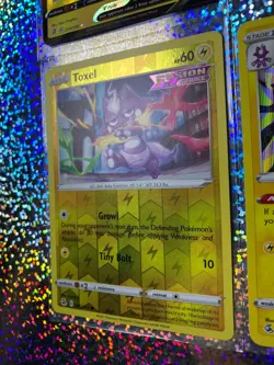 Pokemon TCG: Rebel Clash: Full Art 071/192 Toxtricity VMAX; 070/192 Toxtricity V - Image 5