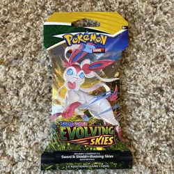 Pokemon TCG - Evolving Skies Sylveon Sleeved Booster Pack Sword & Shield SEALED - Image 1