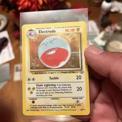 Pokemon TCG Electrode Holo Rare Card 2/64 Jungle Unlimited MP - Image 1