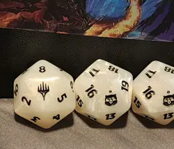 MTG FINAL FANTASY BUNDLE 20 SIDED LIFE COUNTER DICE x1 - Image 2