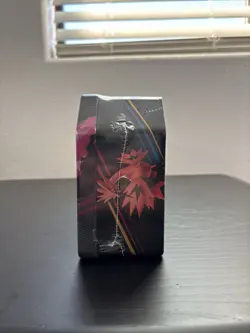 Pokemon CROWN ZENTIH GALARIAN MOLTRES TIN Sealed 5 Crown Zenith Packs & Promo 🔥 - Image 2