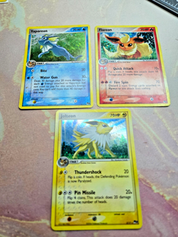 Eevelution Trio Pop Series 3 Flareon Holo, Jolteon Holo & Vaporeon Holo - Image 2