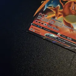 Pokemon TCG Charizard v Ultra Rare Holo Card 017/172 Brilliant Stars - Image 3