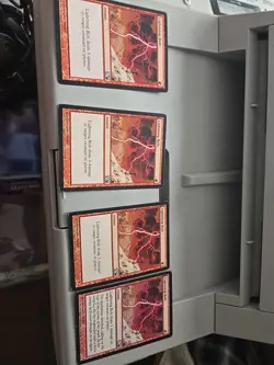 Lightning Bolt x 4 Mtg - Image 1