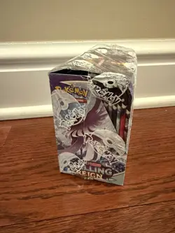 Pokemon TCG Sword & Shield Chilling Reign Booster Box Sealed (Tear In Seal) - Image 2
