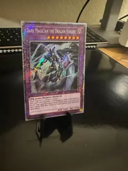 YUGIOH DARK MAGICIAN THE DRAGON KNIGHT PLATINUM SECRET RARE NM RA03-EN268 - Image 2