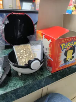 Mewtwo Pokemon Burger King 23K Gold Plated Card Complete in Box - Image 1