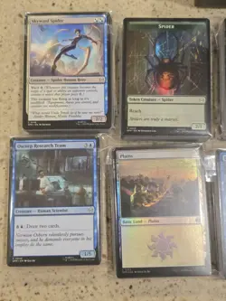 MTG Spider-Man 592 Card LOT, RARES, UNCOMMONS, COMMONS AND BOX - Image 2