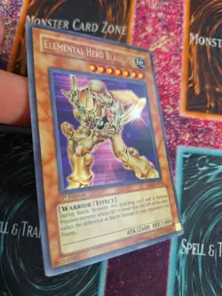 Yu-Gi-Oh! Elemental Hero Bladedge YSD-EN019 Ultra Rare 1st Edition NM/LP - Image 2