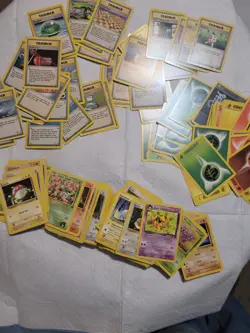 Lot 1 of 200+ vintage 1999 & 2000 Pokemon cards - Image 1