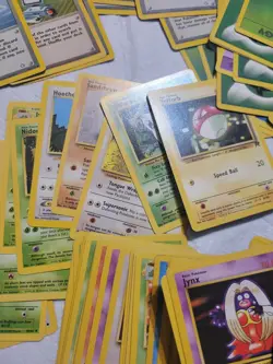 Lot 1 of 200+ vintage 1999 & 2000 Pokemon cards - Image 3