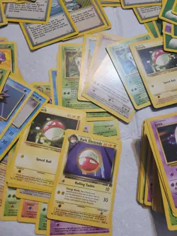 Lot 1 of 200+ vintage 1999 & 2000 Pokemon cards - Image 4