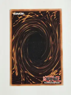 Blue-Eyes White Dragon LCKC-EN001 (Version 4) Ultra Rare Yugioh (DB2 Alt Art) NM - Image 3