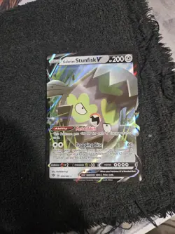 Galarian Stunfisk V 128/189 Darkness Ablaze Ultra Rare Pokemon Card - Image 1