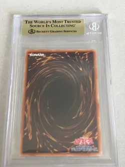 2024 Yu-Gi-Oh! Blue-Eyes White Dragon QCCP-JP001 Ultimate Rare Japanese BGS 9.5 - Image 2