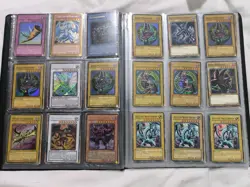Yugioh old classic Vintage Binder Collection full of holo's - Image 2