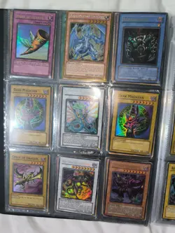 Yugioh old classic Vintage Binder Collection full of holo's - Image 3