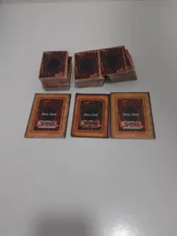 Konami Yu-Gi-Oh approximately 300 cards with play mats Lot 2 - Image 2