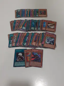 Konami Yu-Gi-Oh approximately 300 cards with play mats Lot 1 - Image 3