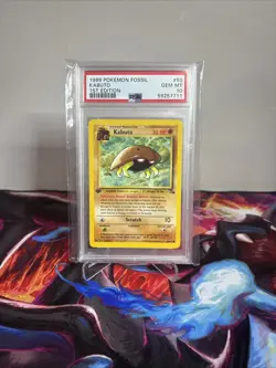 1999 Pokemon Fossil Kabuto 1st edition psa 10 - Image 1