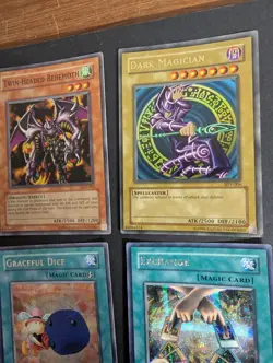 Yugioh Vintage 1996 Unlimited Holo Lot 12 Cards Total. MP-HP Condition - Image 3