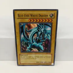 Yugioh! Blue Eyes White Dragon SKE-001 Unlimited Holo Moderately Played - Image 1