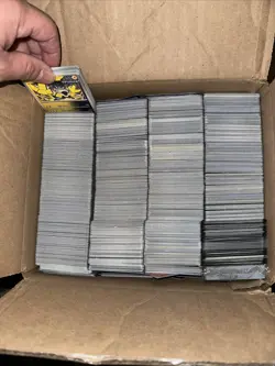 Pokemon Cards Lot of 6 000+ Common Uncommon Holos Reverse Holos Nm - Image 1