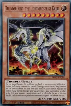 SDAZ-EN008 THUNDER KING, THE LIGHTNINGSTRIKE KAIJU COMMON 1ST ED YuGiOh CARD - Image 1