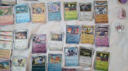 Pokemon - Scarlet and Violet 151 - Common/Uncommon/Rare/Holo Cards + Toys - Image 3