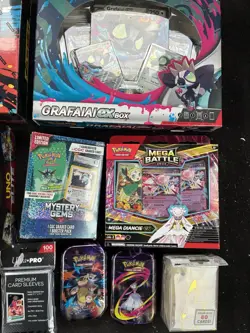 New Sealed Huge Card Lot Pokemon Football Every Pictured Included. Card Binders. - Image 2