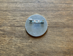 Magic the Gathering Ravnica Guild Kit: Gruul - Pin - Spindown - Sticker - Image 3