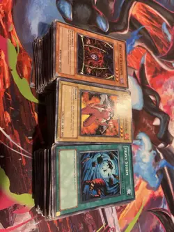 Vintage Yu-Gi-Oh! common card a lot Monsters And Spells ~ 300 Cards - Image 1