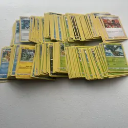 Pokemon TCG Shining Fates Lot Of 300 aprox Commons and Uncommons No foils - Image 2