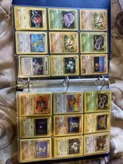 200+ a Vintage Pokemon Cards - Base Set, Jungle, Fossil - Image 2