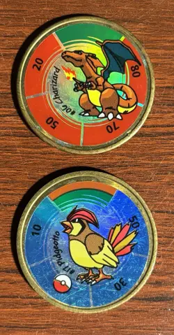 Pokemon Battling Gold Coin Game Nintendo #06 Charizard #17 Pidgeotto 1999 Hasbro - Image 1