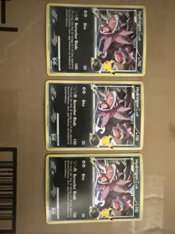 Pokemon Tcg Hydreigon C #SWSH138 Pokemon Celebrations NM - 3 Card Lot - Image 1