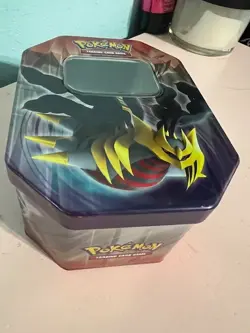 Poke'mon EMPTY trading card Giritina tin from 2009 - Image 2