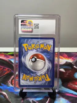 POKEMON CGC 10 GLACEON VMAX 041/203 EVOLVING SKIES HOLO - Image 2