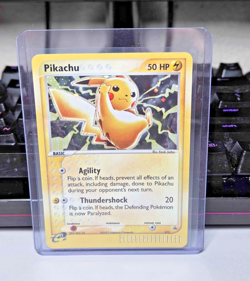 Vintage 2003 Pokemon Pikachu #12 Black Star Promo Holo Rare LP - Image 1