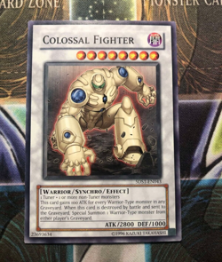 *** COLOSSAL FIGHTER *** SUPER RARE SDS1-EN043 (LP) YUGIOH! - Image 1