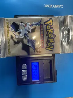 WOTC Pokemon Fossil Long Crimp Booster Pack - Image 1