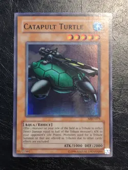 Yu-Gi-Oh! SUPER RARE HOLO CARD CATAPULT TURTLE MRD-075 1996 VINTAGE PRINT NM/VLP - Image 1