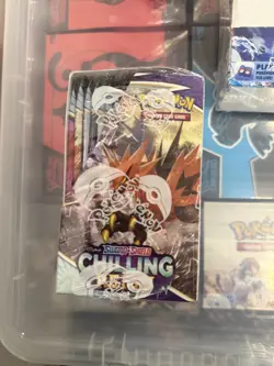 Pokemon TCG: Sword & Shield Chilling Reign Booster Display Box - Image 5