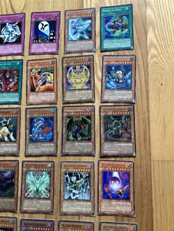 Yugioh 1st Edition/Limited Edition Card 1996 Lot of 30, mix of Holofoil and foil - Image 5